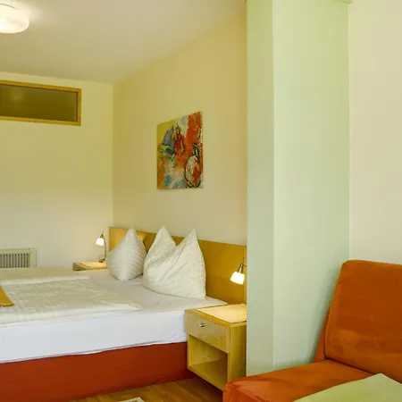 شقة فندقية Seepark Drobollach 4*
