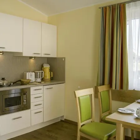 شقة فندقية Seepark Drobollach 4*